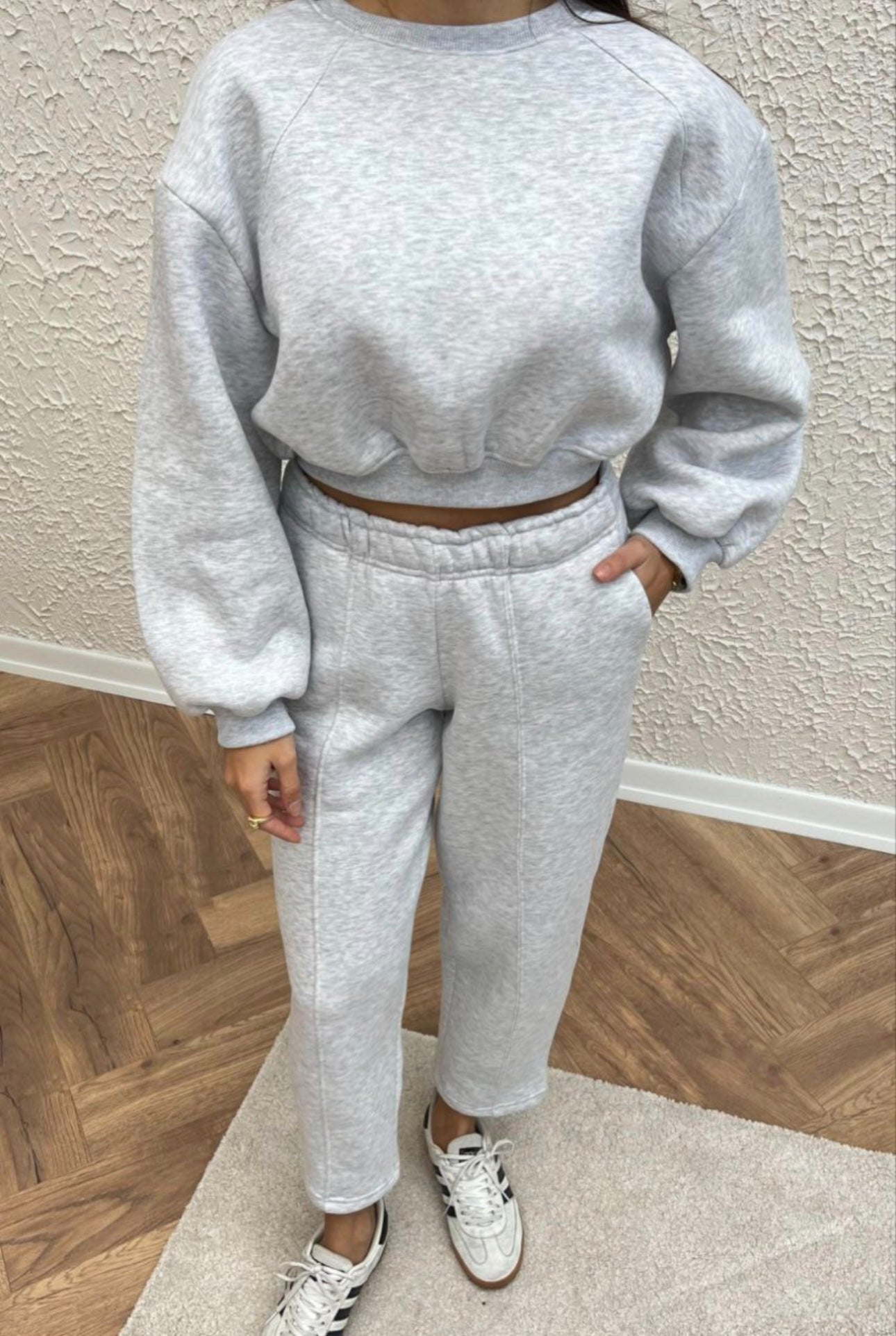 Σετ φόρμας σε γκρι απόχρωση