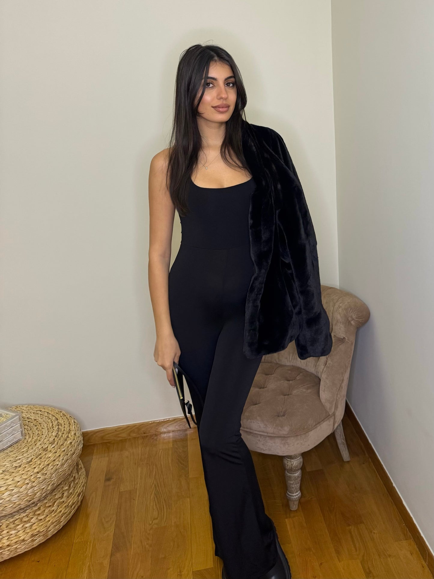 Ολόσωμη μαύρη φόρμα Mary