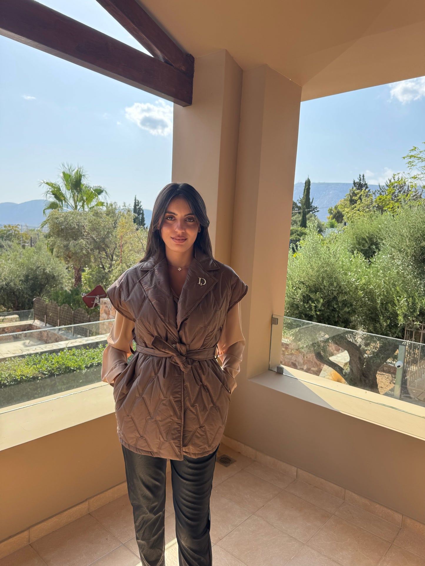 Γιλέκο Καπιτονέ με Ζώνη – “Quilted Elegance Vest’’